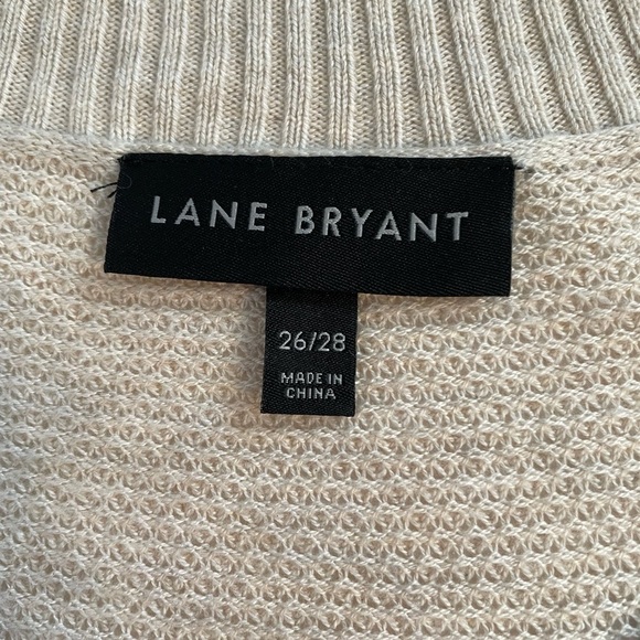 Lane Bryant Long Ruffle Sleeve Sweater Sharkbite Hem Cream Oatmeal Top Sz 26/28 - Picture 5 of 10